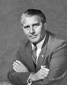 https://headlines.peta.org/wp-content/uploads/2019/11/Wernher_von_Braun_1960-235x300.jpg